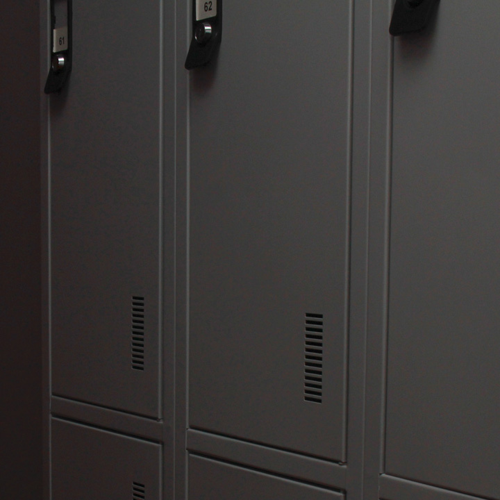 Locker room-3